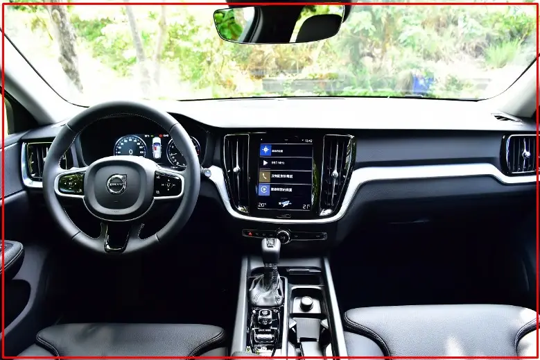 2021 Volvo V60 Interior