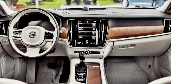 2021 Volvo XC40 Facelift Interior