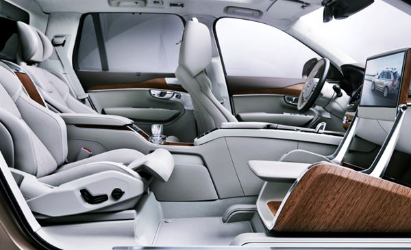 2022 Volvo XC90 Hybrid Interior