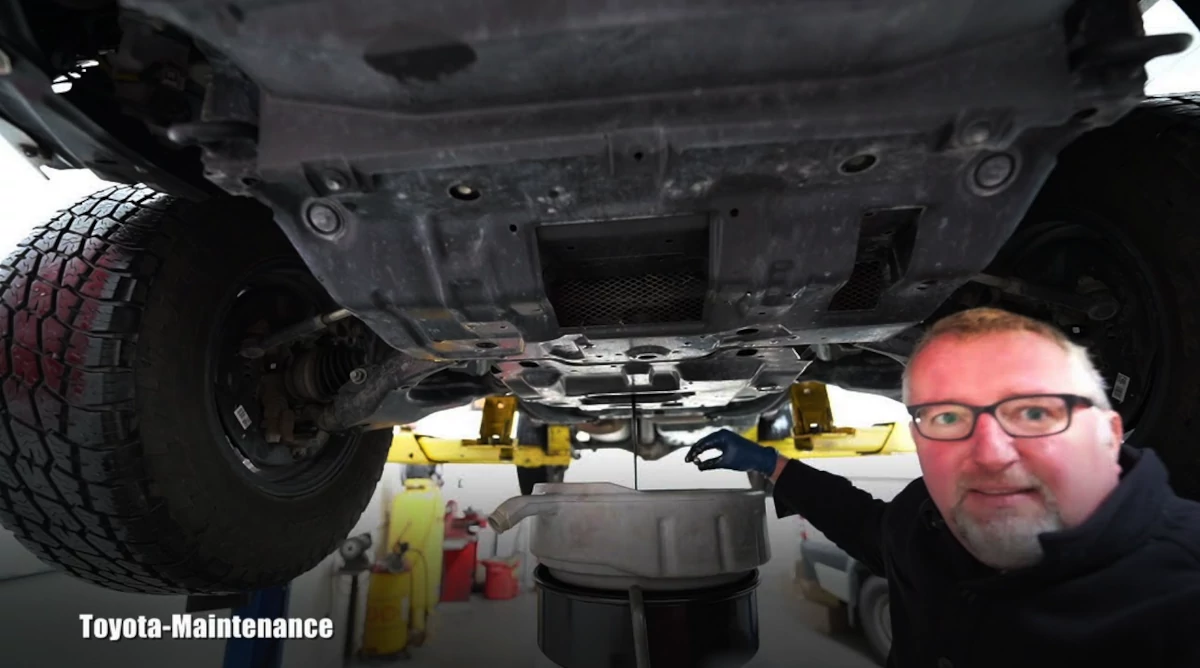 Changing the Motor Oil Within A 2000 Toyota 4Runner