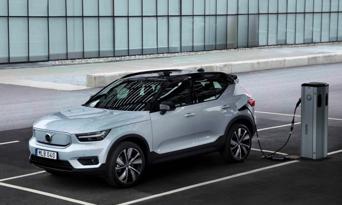 2025 Volvo XC40 Recharge